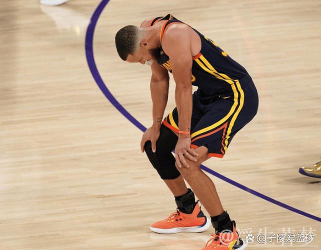 内线崩塌 库里复出无力回天